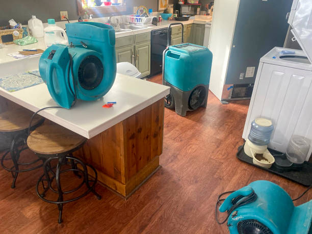 24/7 water damage repair in Kingsburg, CA